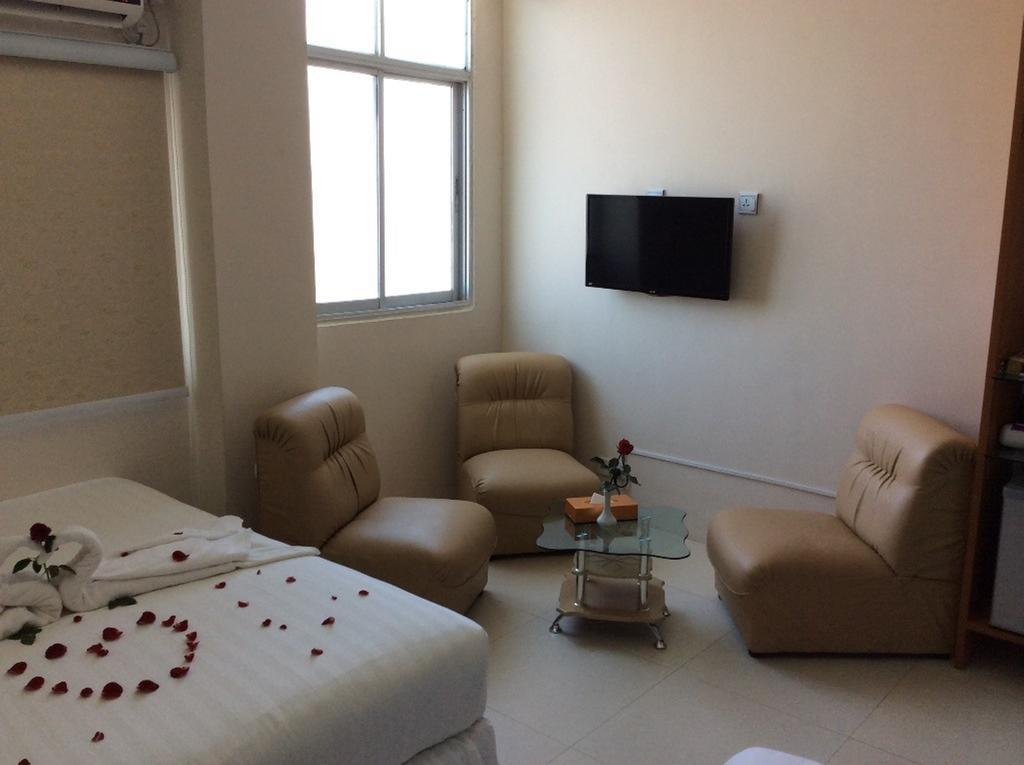 Star Max Hotel Yangon Exteriör bild