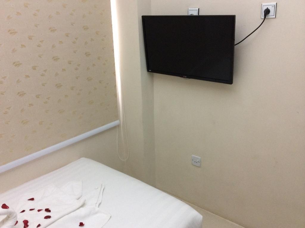 Star Max Hotel Yangon Exteriör bild