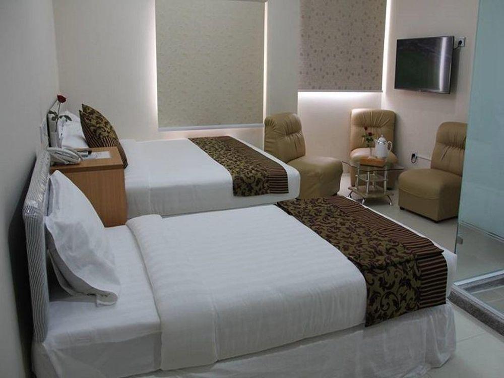 Star Max Hotel Yangon Exteriör bild