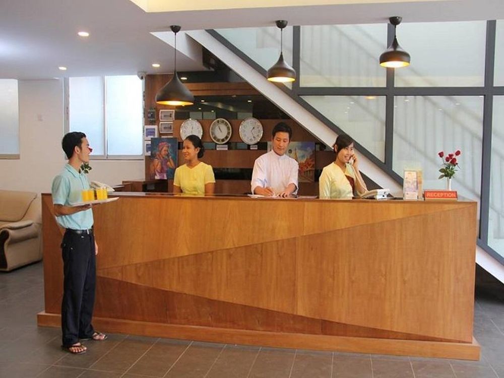 Star Max Hotel Yangon Exteriör bild